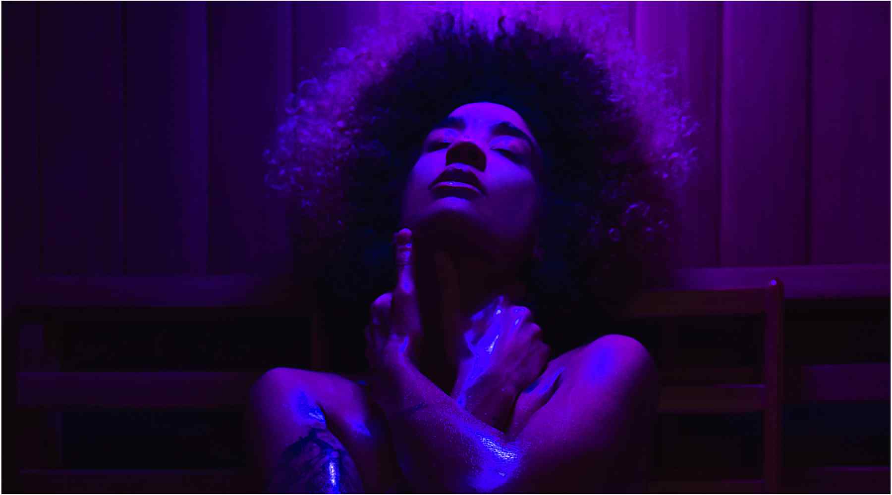 Purple Light LED Therapy: The Full Scoop