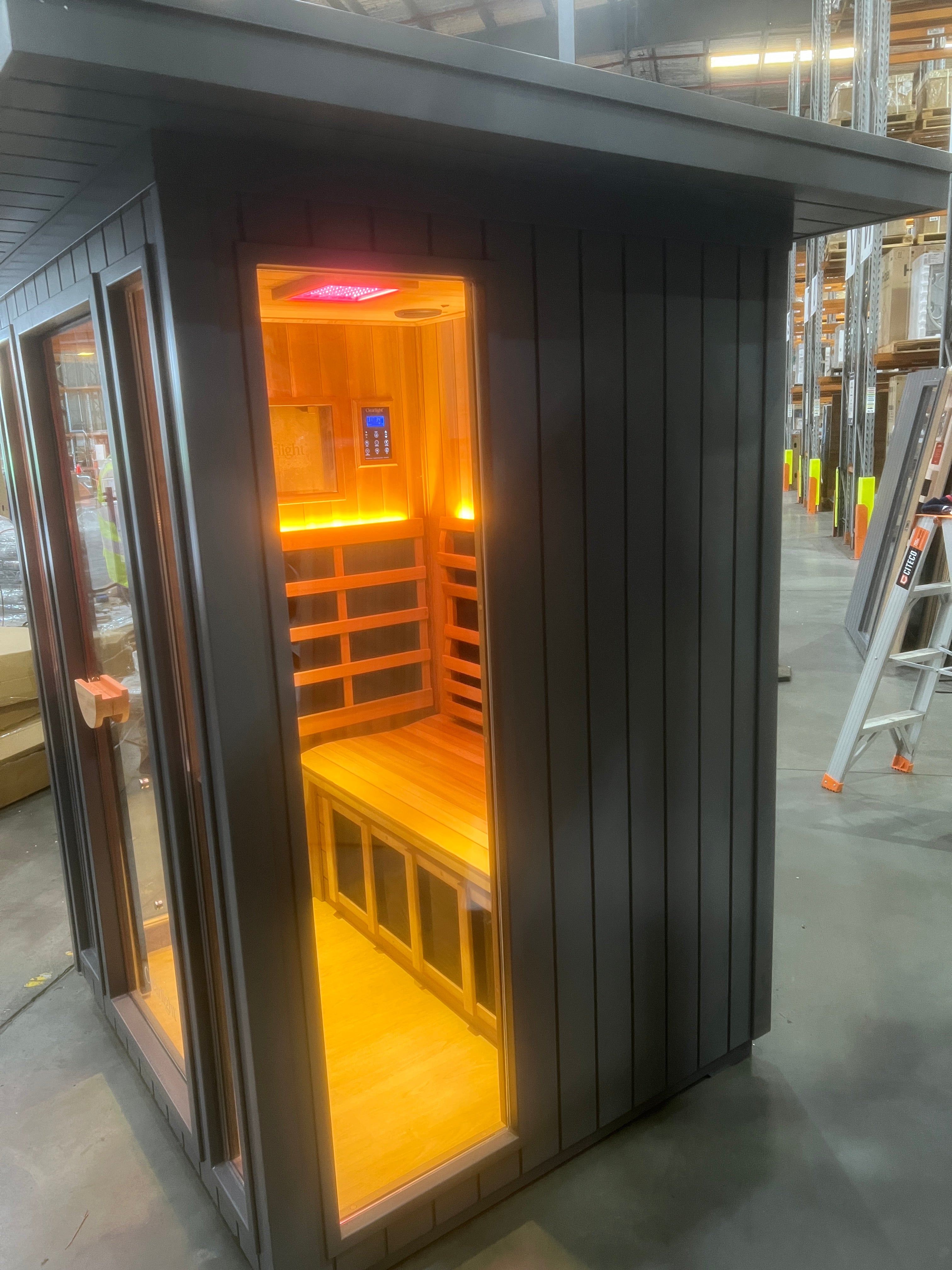 CLEARANCE | Sanctuary Outdoor 2 Person Sauna | Damaged